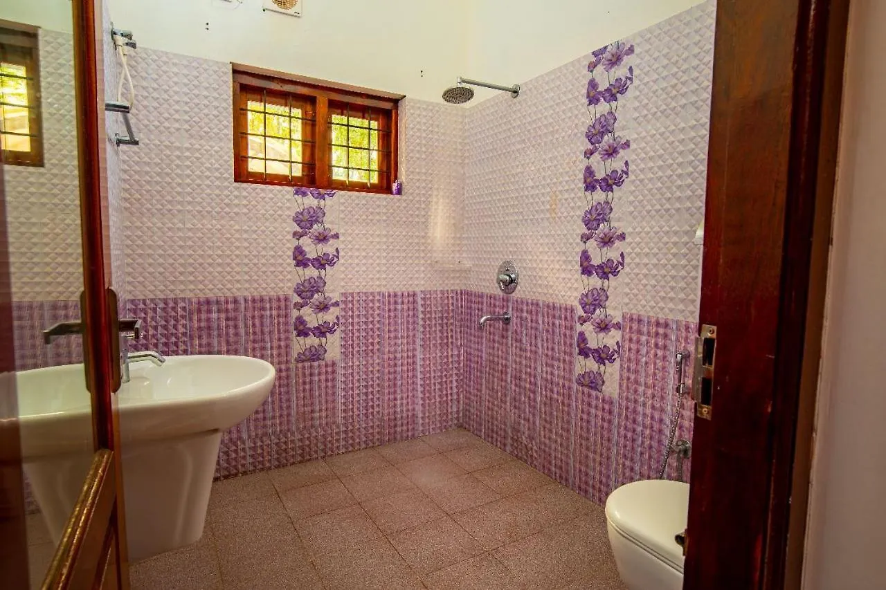 Eden Homestay Pinangode Holiday home
